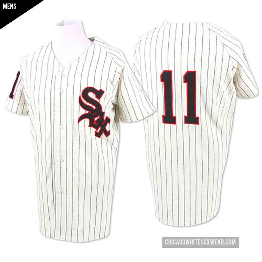 Men's Chicago White Sox ＃11 Luis Aparicio Authentic Cream 1959 Throwback Jersey